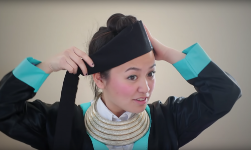 How to Wear a Flower Twisted Headwrap